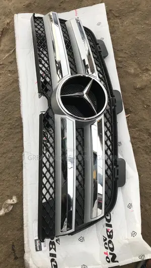 Front Grill GL 450 2 Step 2010 Year Model