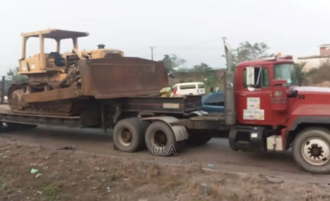 Low Loader Trailer Service