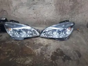 Mercedes-Benz C300 Headlights 2010 W204