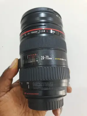 Canon 24 - 70MM Macro Ultrasonic Lens