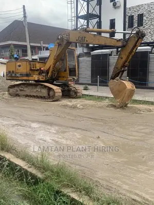 Hire Me Excavator 215