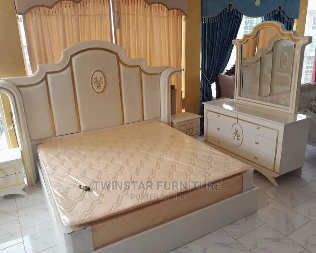 New Modern Royal Bed With Drawers Mirror Console
