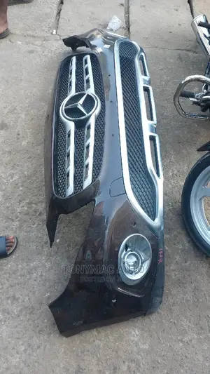 Mercedes-Benz GLA Front Bumper,Grille
