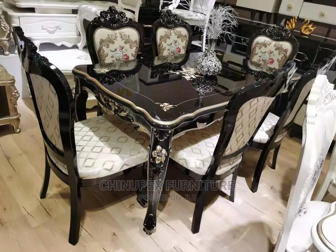 Royal Dining Table by 6 Seaters