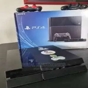 Latest Uk Used Sony Ps4+ Fifa23 And 14 Latest And Controller