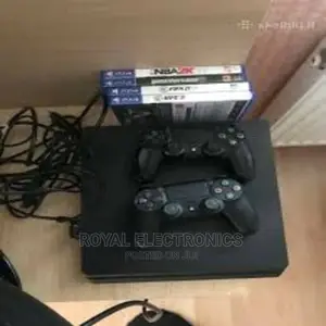 Direct Uk Used Sony Ps4(Slim)+ Fifa23+14 Game And Controller