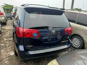 Toyota Sienna XLE FWD 2006 Blue