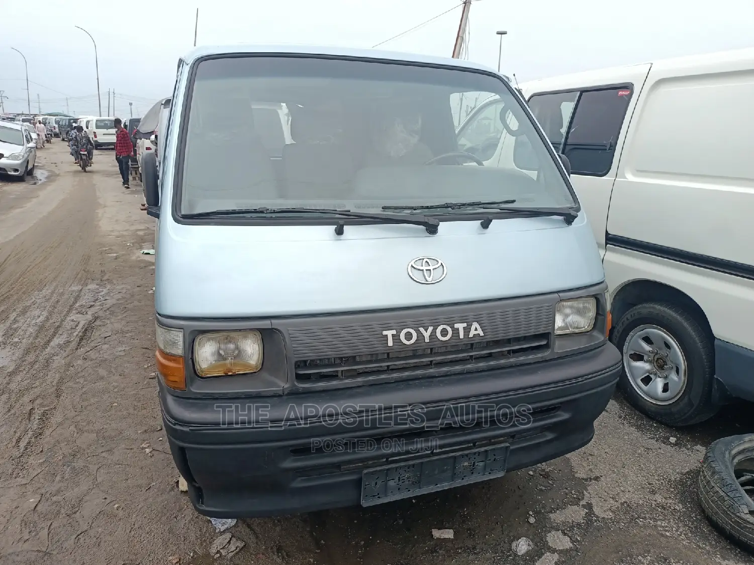 Toyota HiAce 2005 Blue