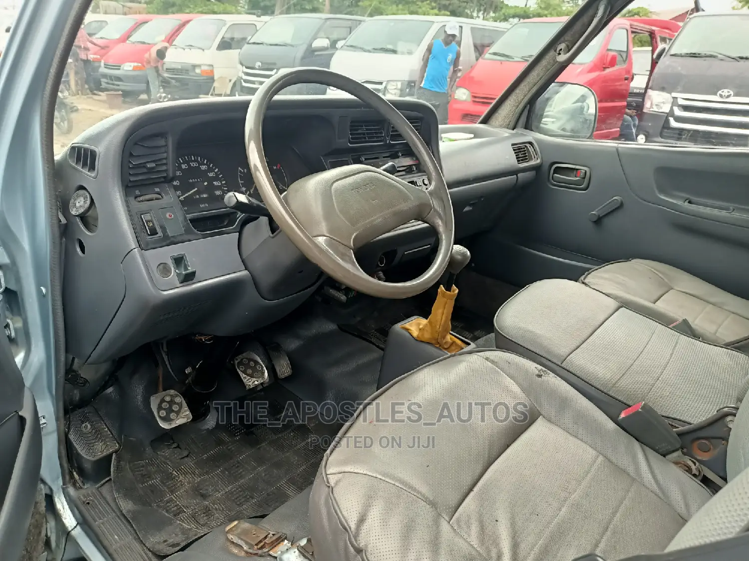 Toyota HiAce 2005 Blue