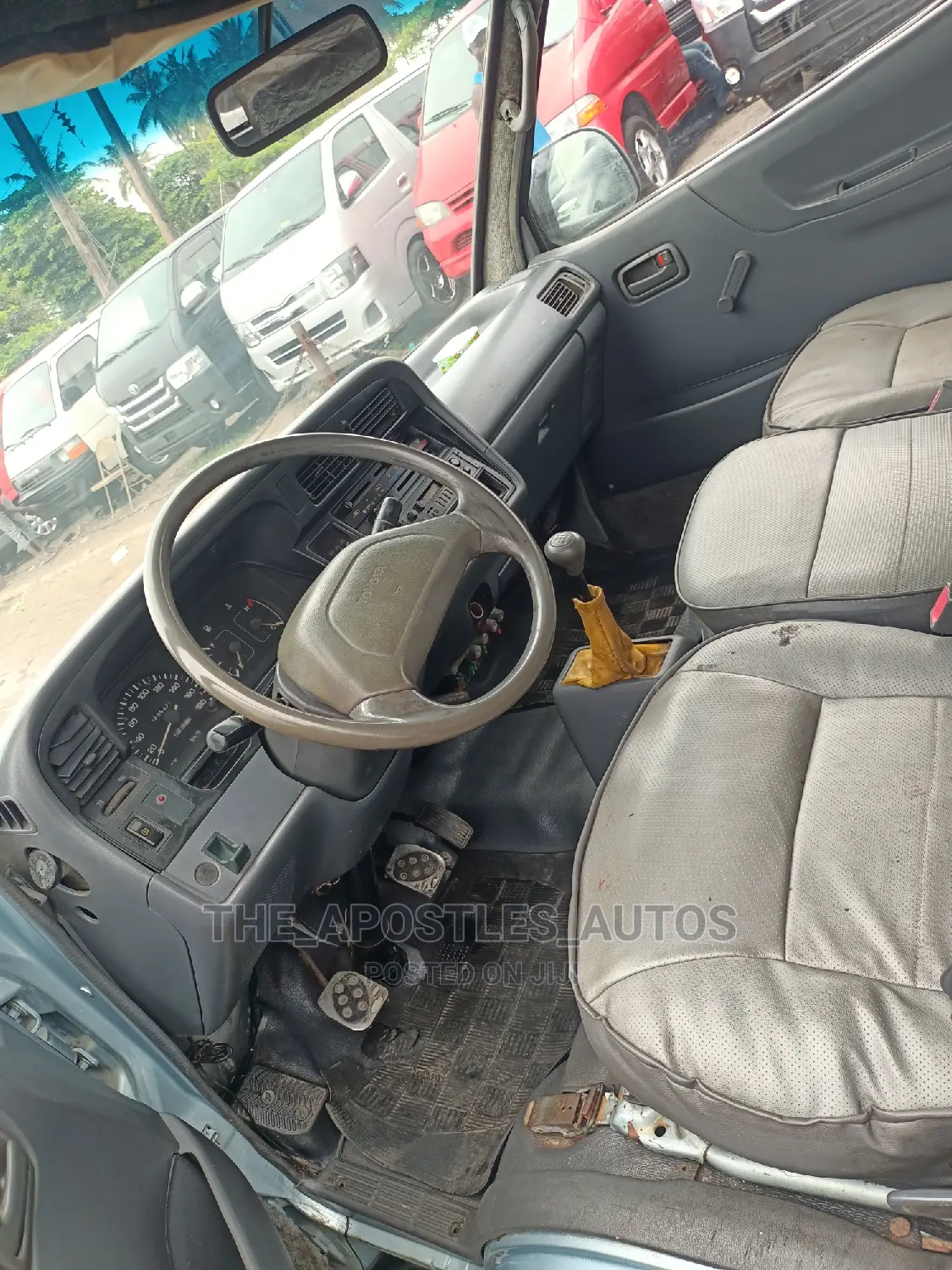 Toyota HiAce 2005 Blue