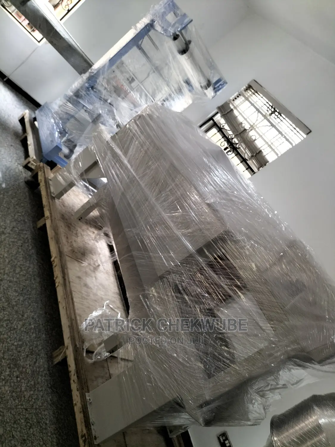 Shrink Wrapping Machine