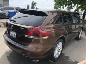 Toyota Venza LE AWD 2013 Brown