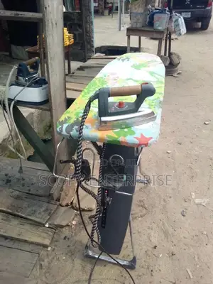 Industrial Ironing Table With Vacuum for Laundry