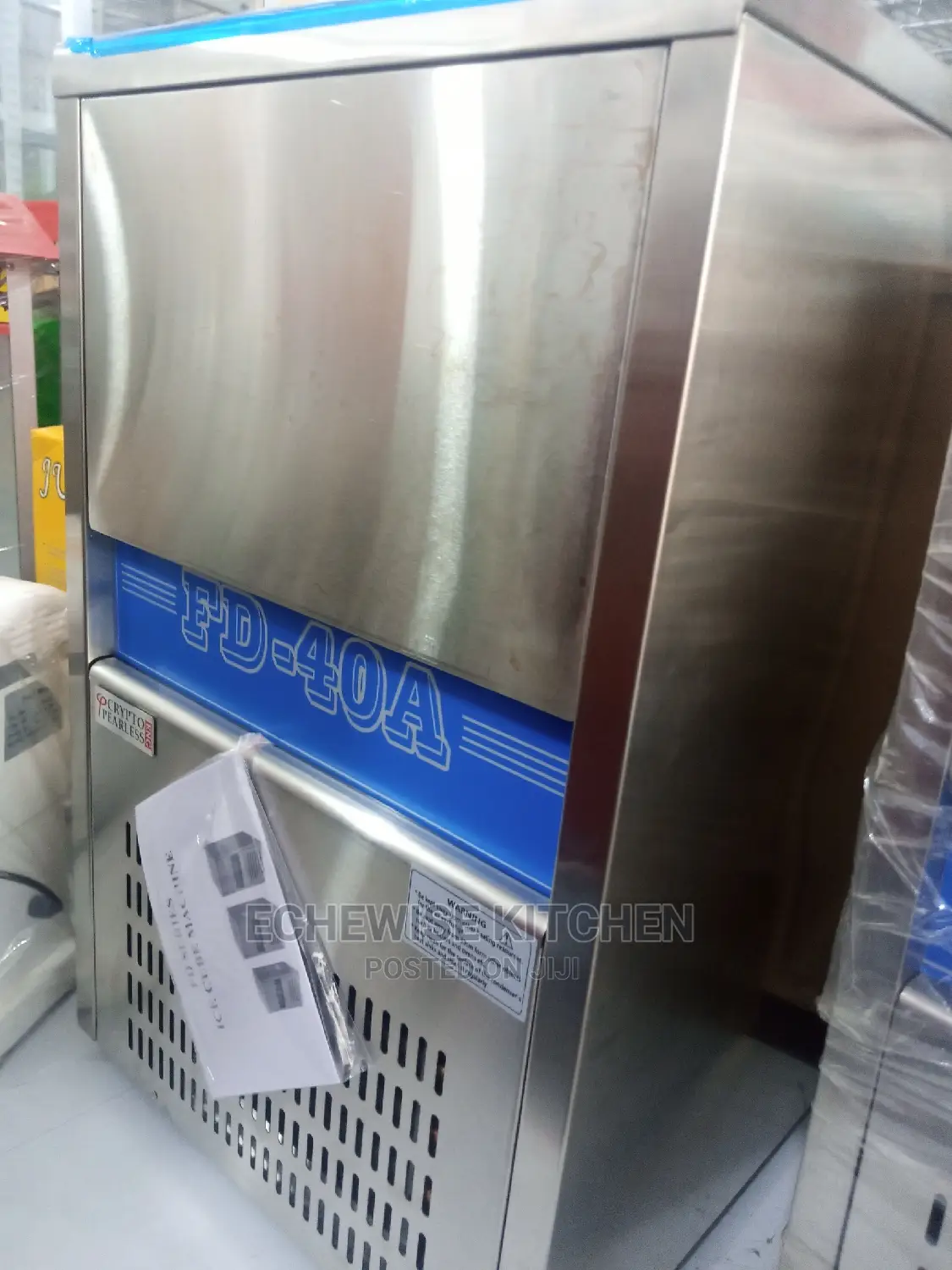 Ice Cube Machine