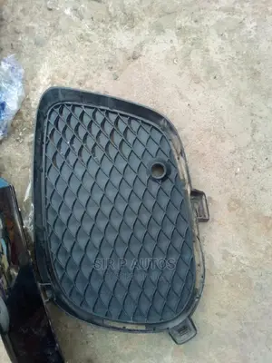 All Kinds of Mercedes Benz Bumper Net Are Available