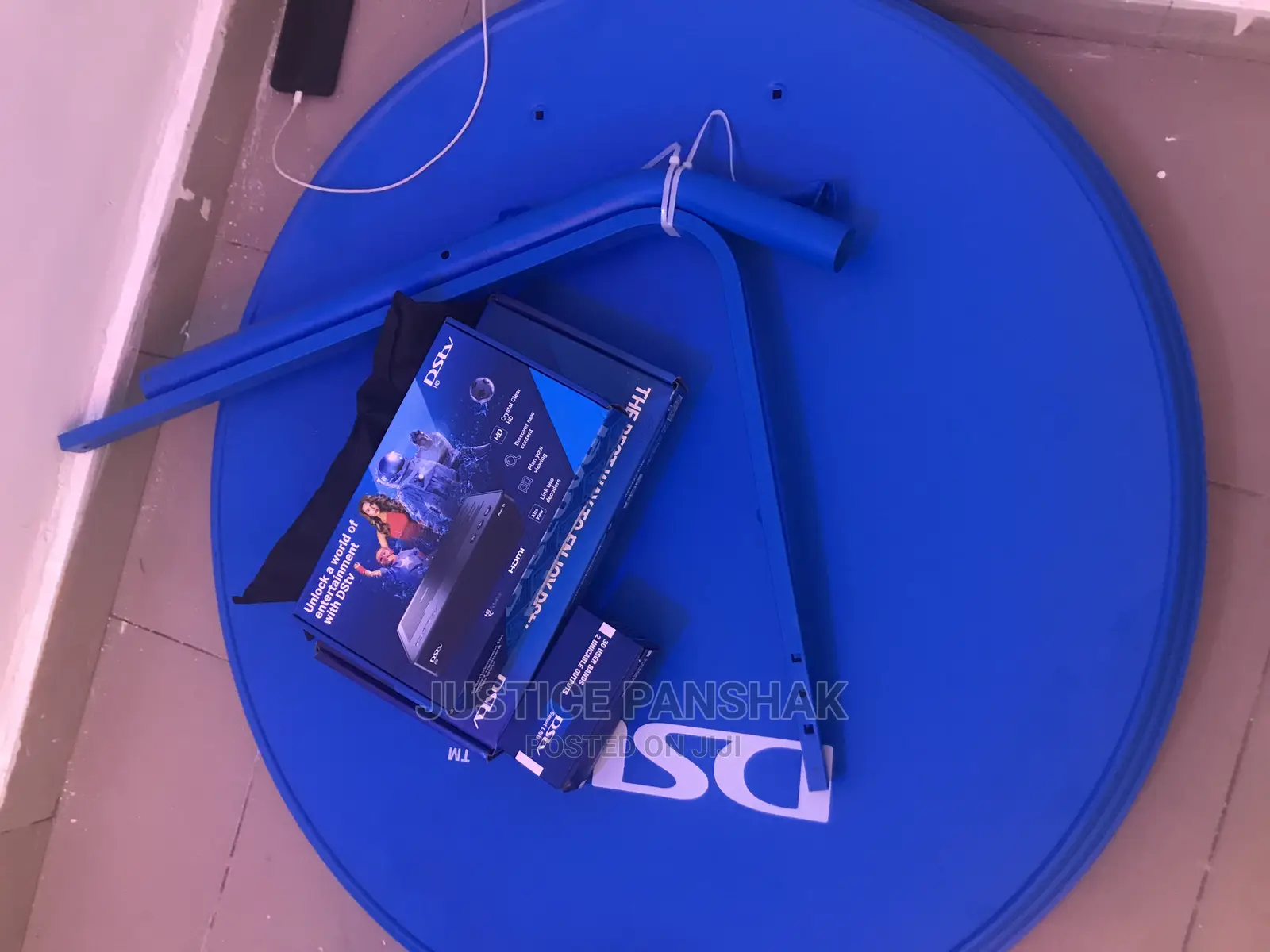 DSTV Explorer 2a