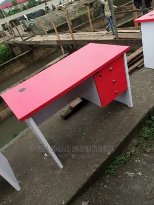 Four Feet Table.