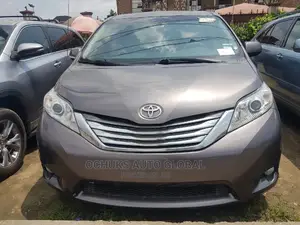 Toyota Sienna 2014 Gray