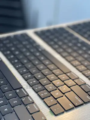 Macbook Pro 2016/2020 Keyboard Replacement
