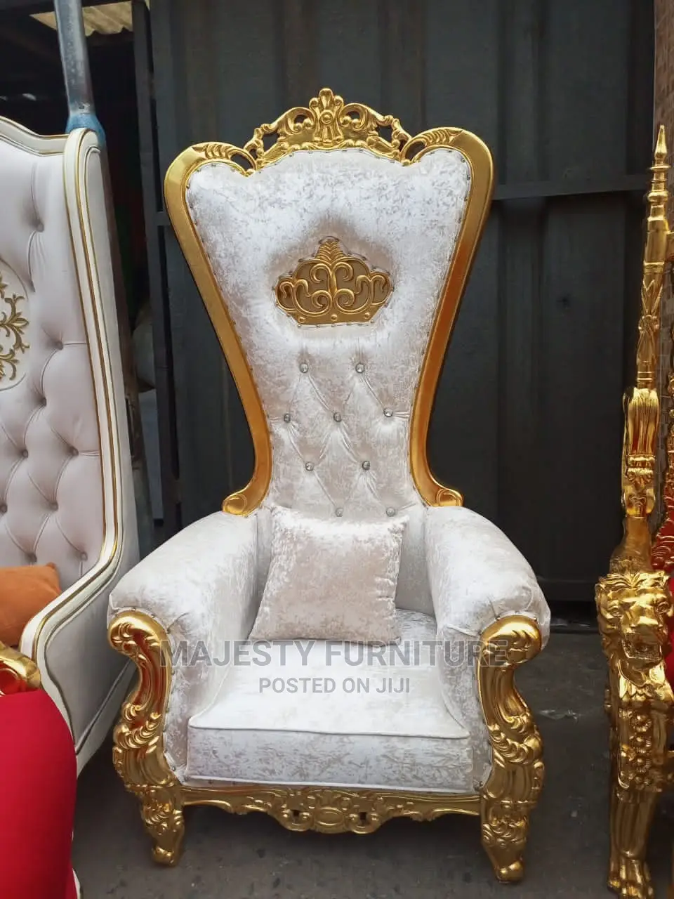 Groom Chairs