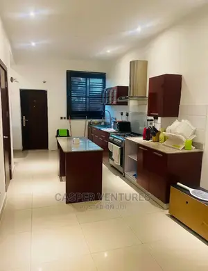 Beguiling and Exquisite 4-Bedroom Duplex