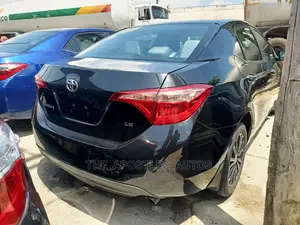 Toyota Corolla 2017 Black