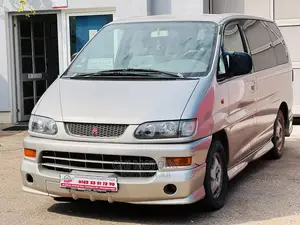 Mitsubishi Space Gear 2005 Silver