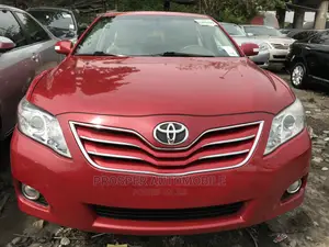 Toyota Camry 2010 Red