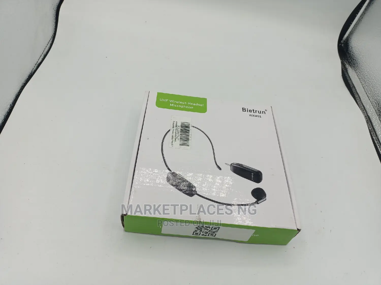 Bietrun UHF Wireless Headset Microphone