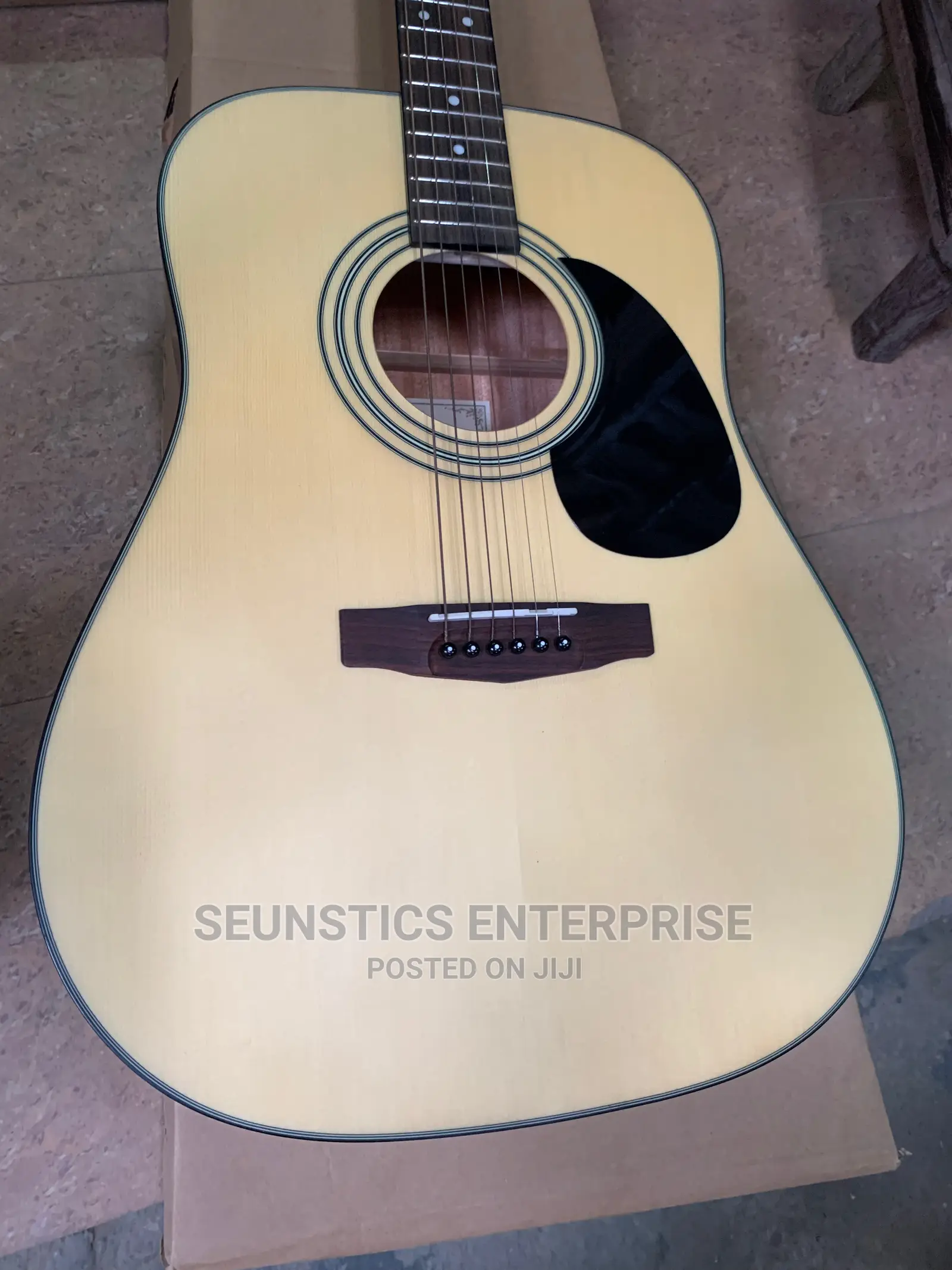 Original/Quality Cort Acoustic Guitar