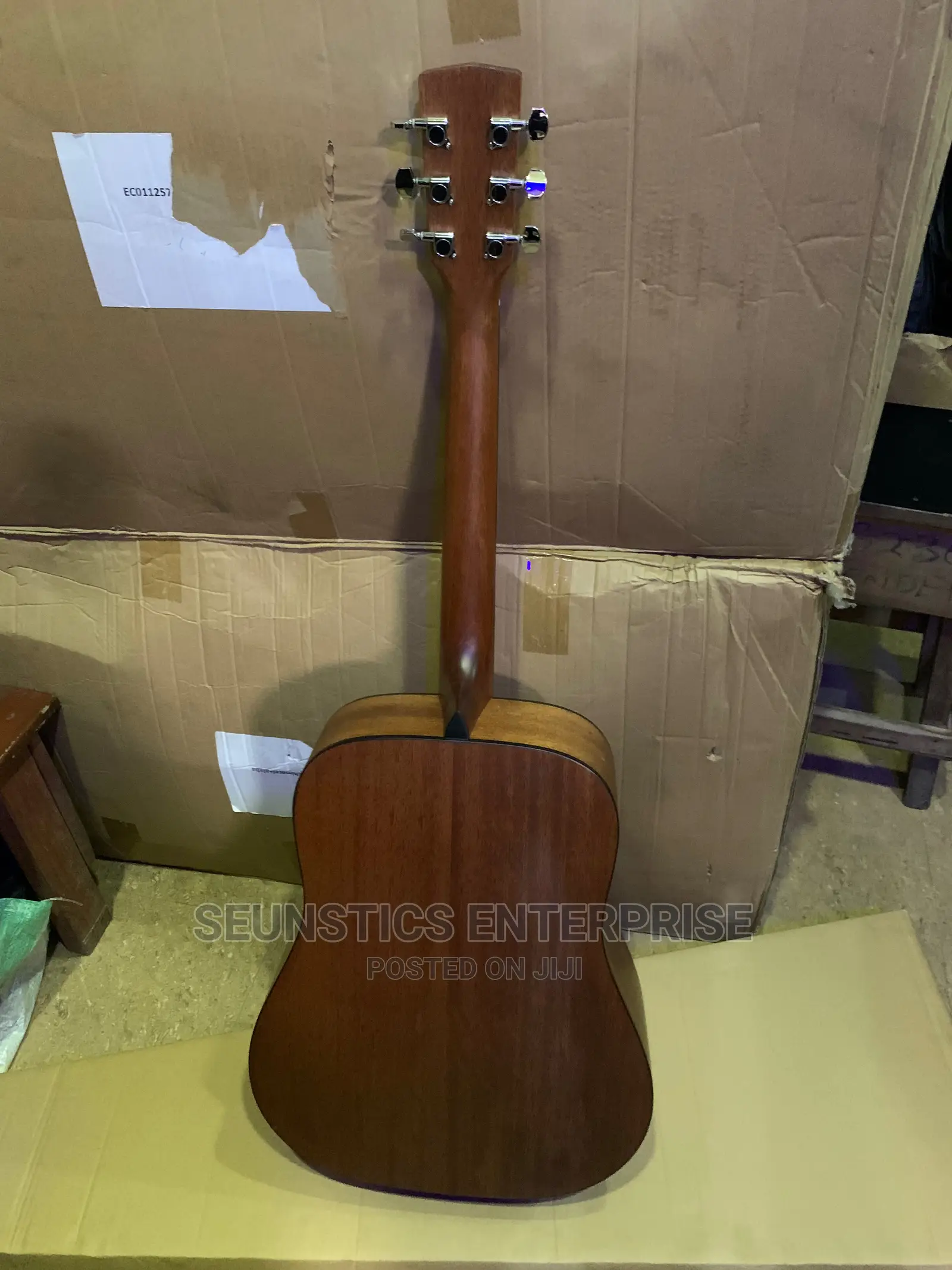 Original/Quality Cort Acoustic Guitar