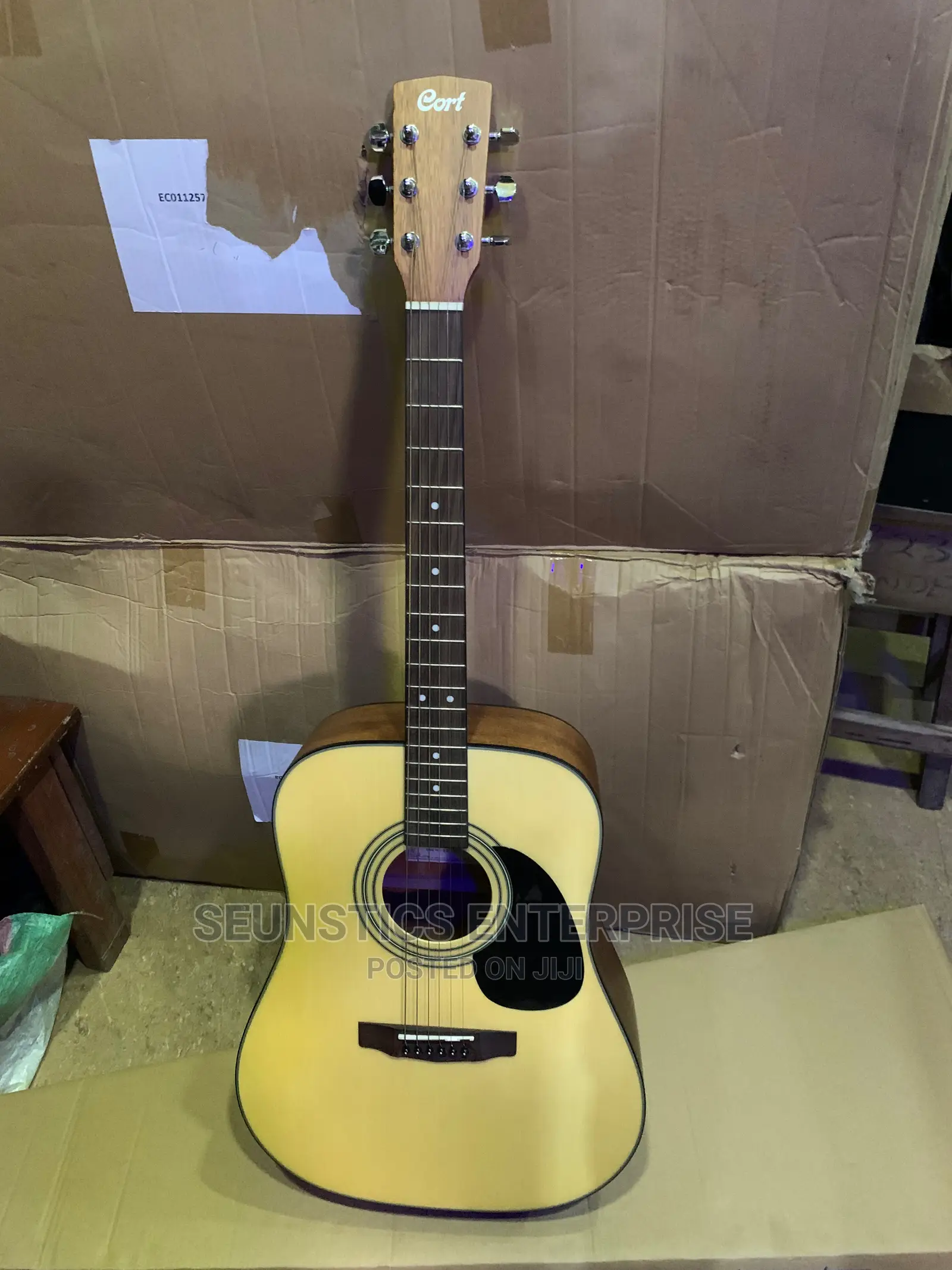 Original/Quality Cort Acoustic Guitar