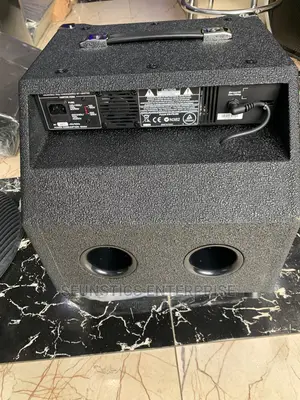 Quality Hartke Bass Amplifier (Combo)