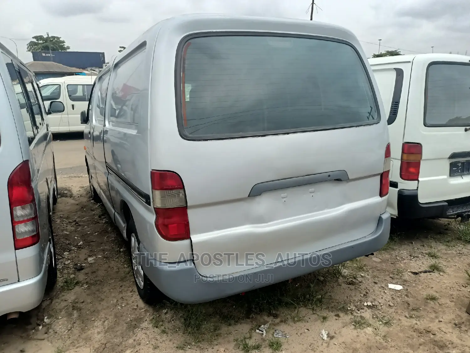 Toyota HiAce 2003 Grey
