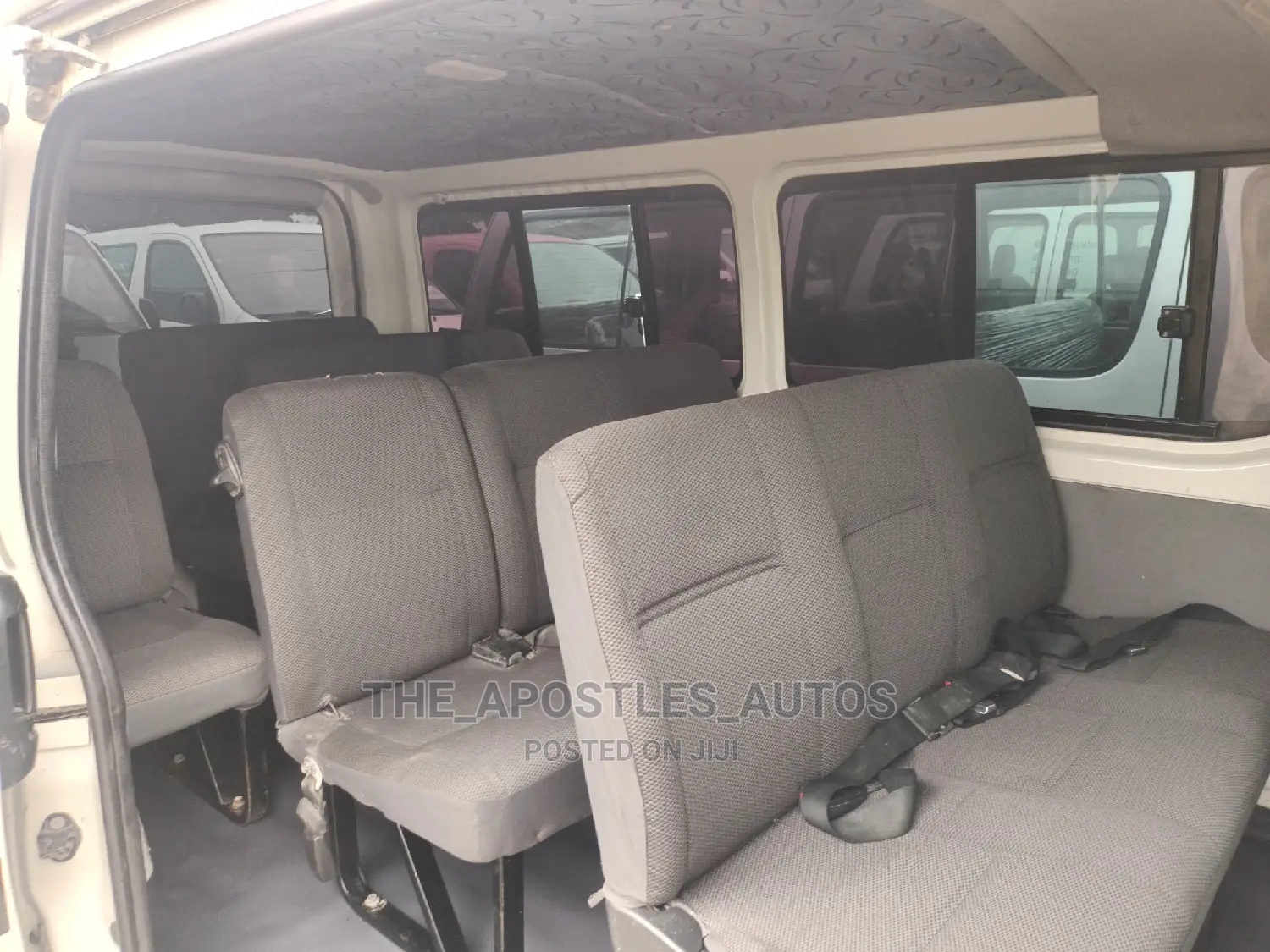 Toyota HiAce 2011 White