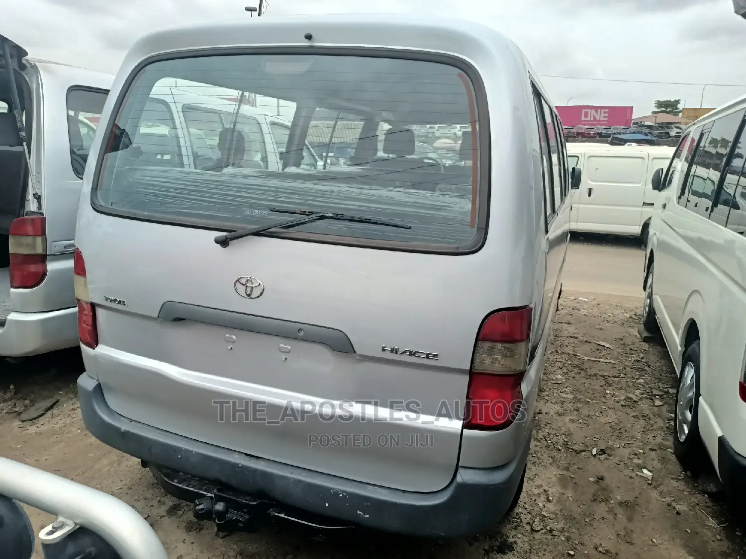 Toyota HiAce 2002 Grey