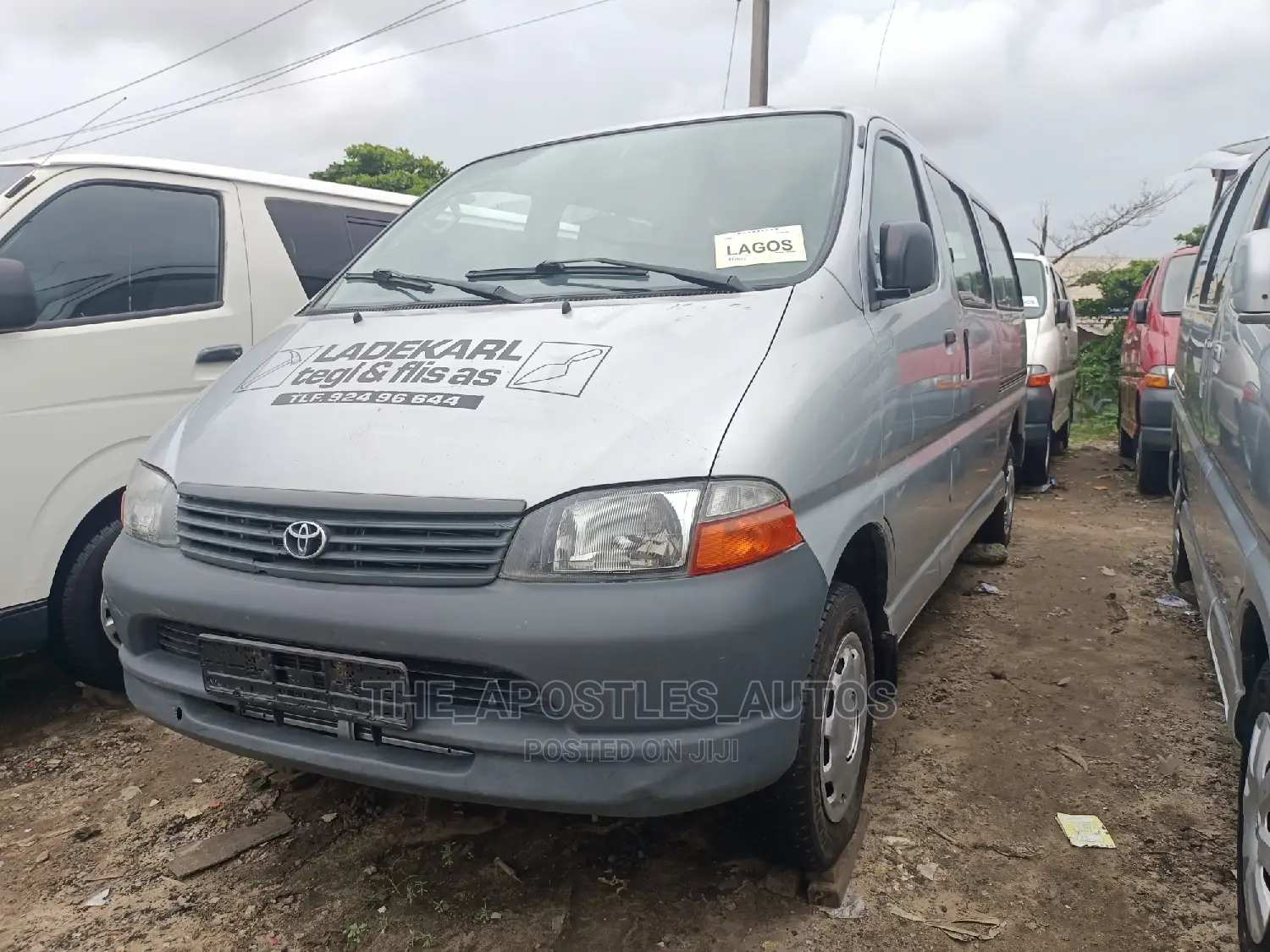Toyota HiAce 2002 Grey