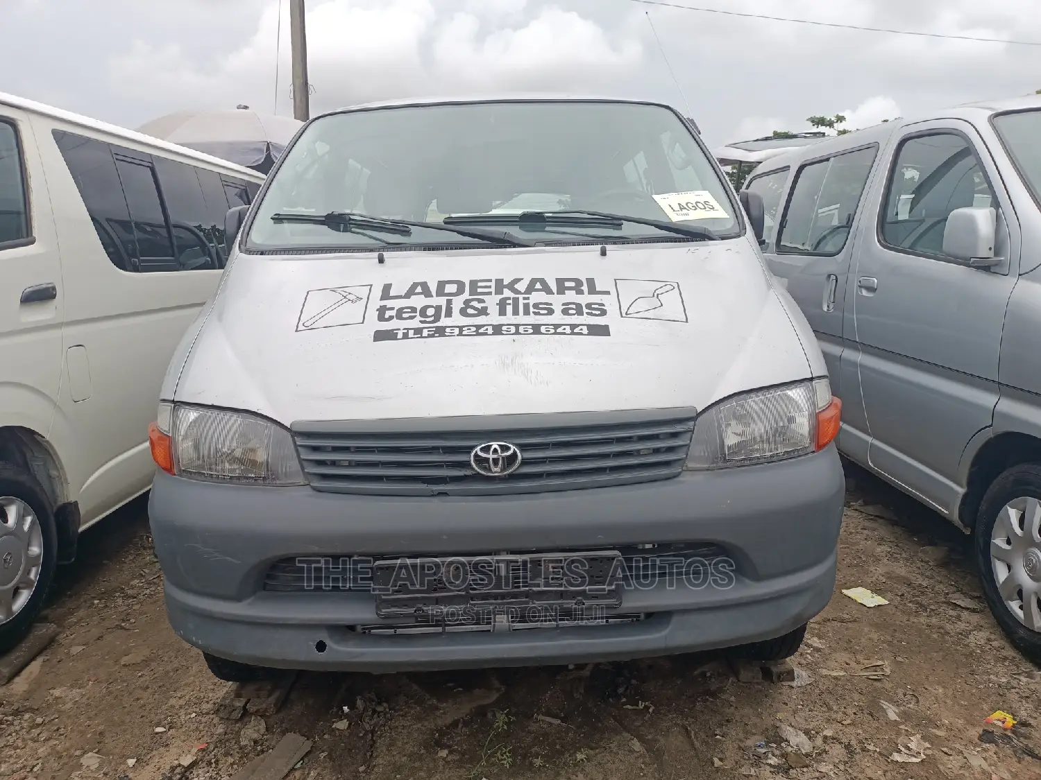 Toyota HiAce 2002 Grey
