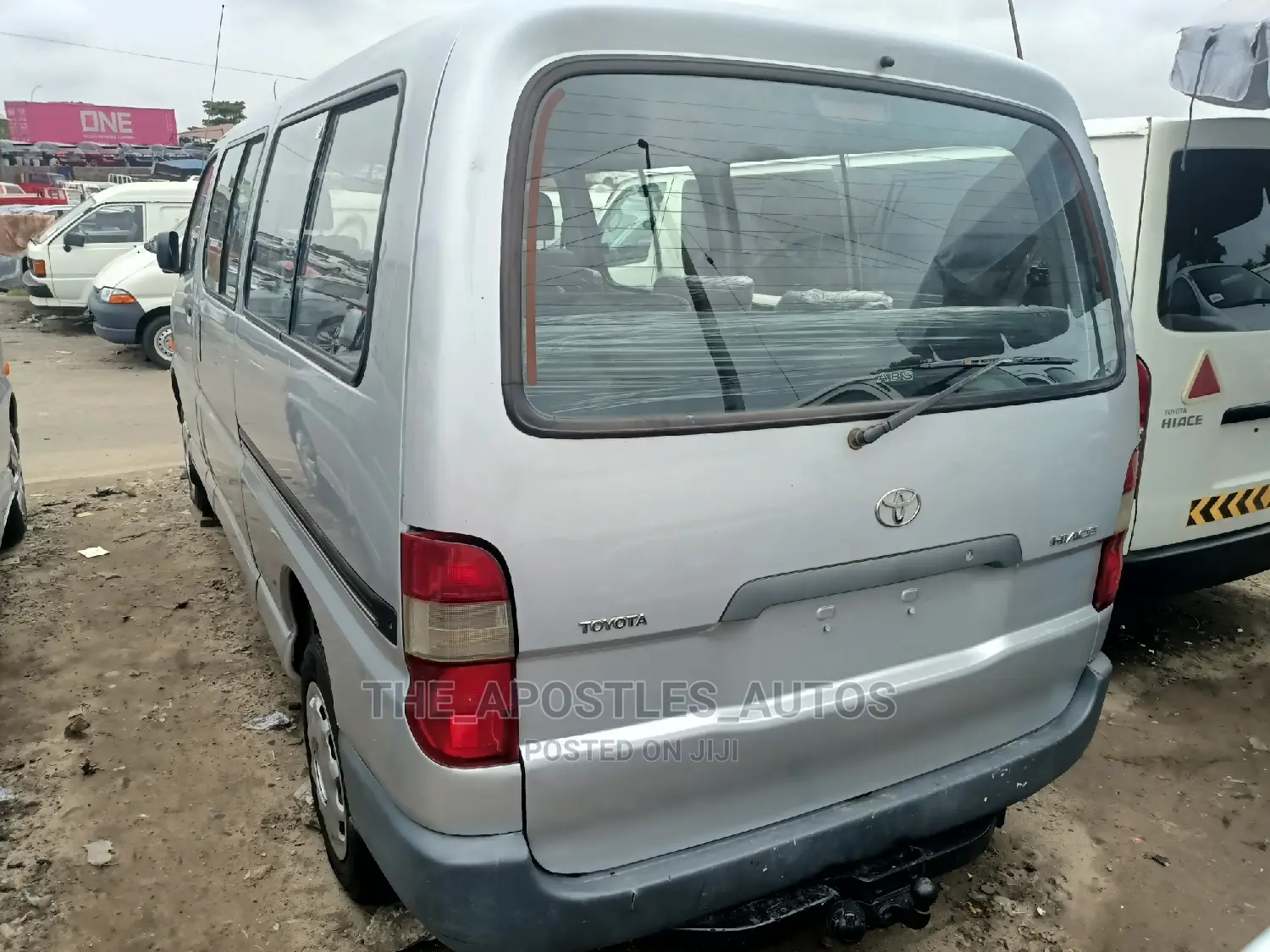 Toyota HiAce 2002 Grey