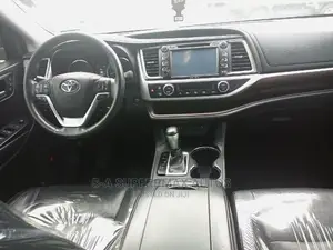 Toyota Highlander 2016 Black