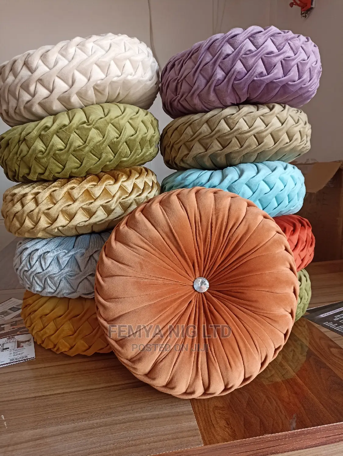 Throw Pillow/Decorative Pillow