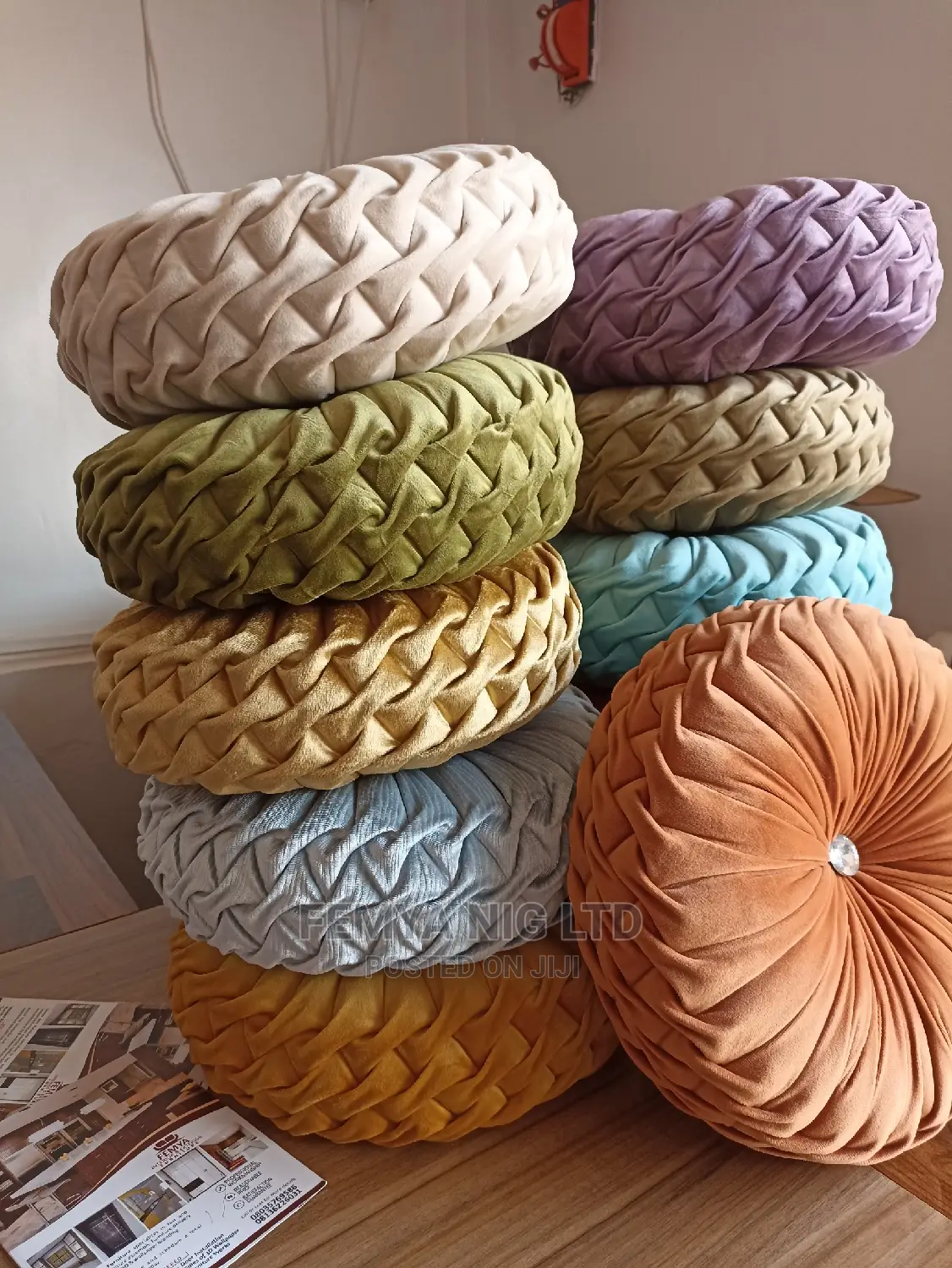 Throw Pillow/Decorative Pillow