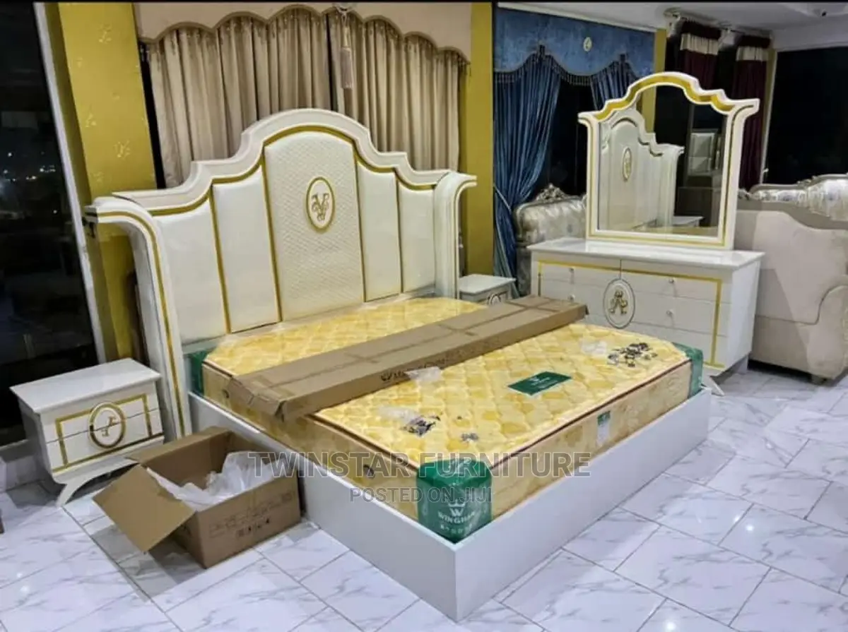 New Modern Royal Bed With Drawers Mirror Console