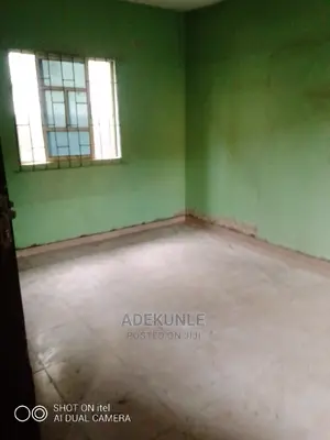 1bdrm Apartment in Alimosho for rent