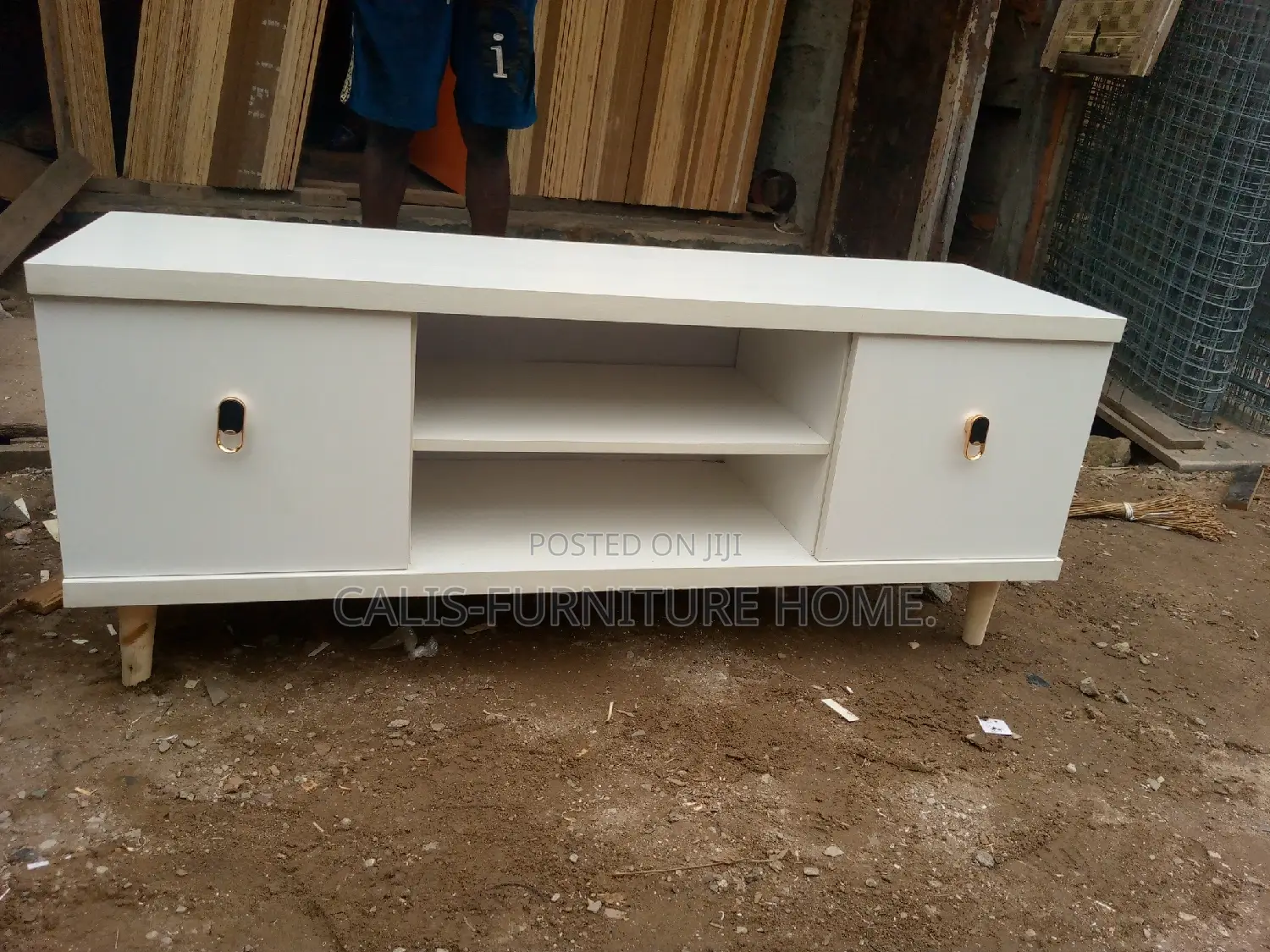 4ft TV Stand