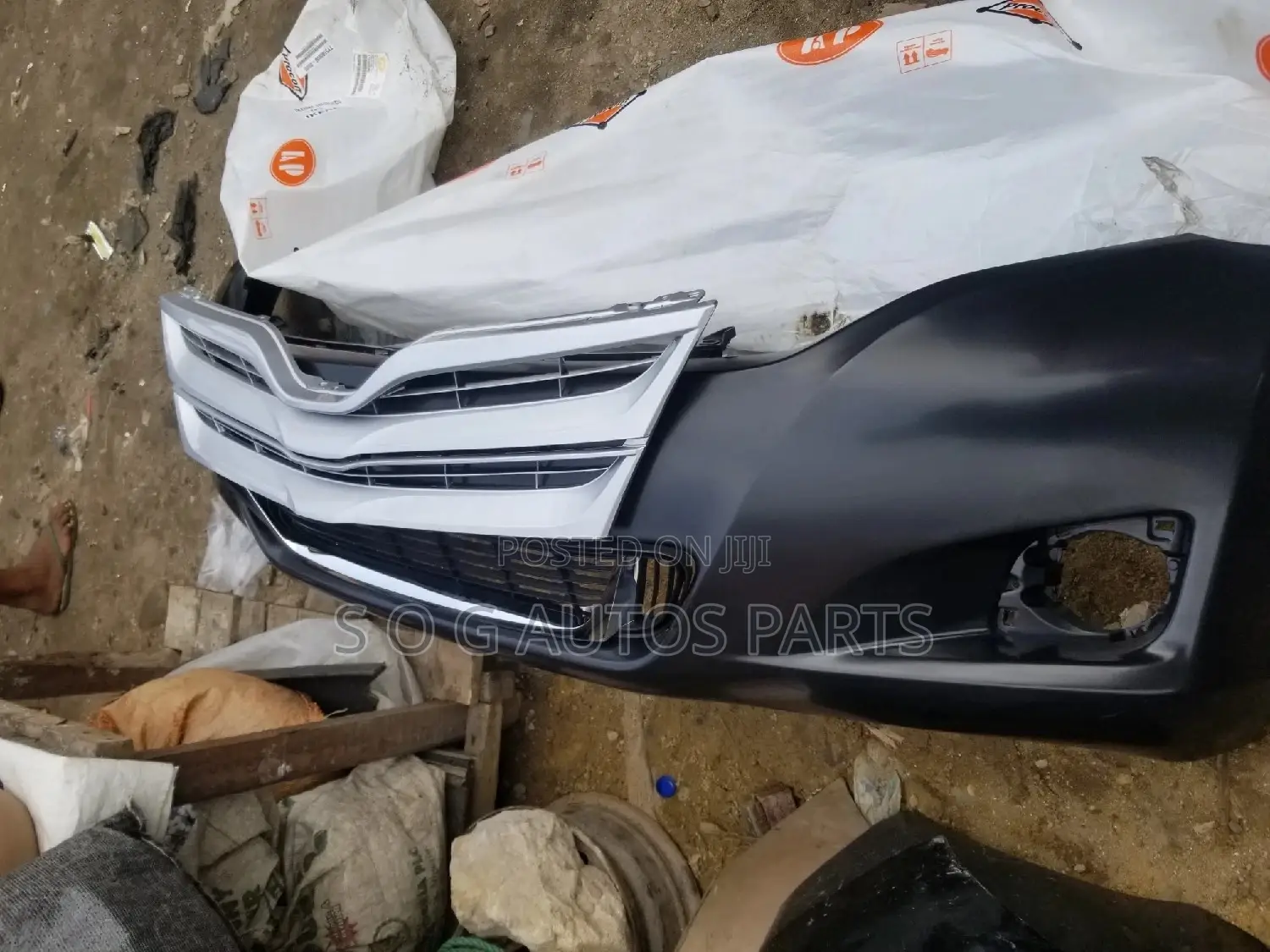 Complete Front Bumper Venza 2015
