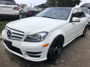 Mercedes-Benz C300 2012 White