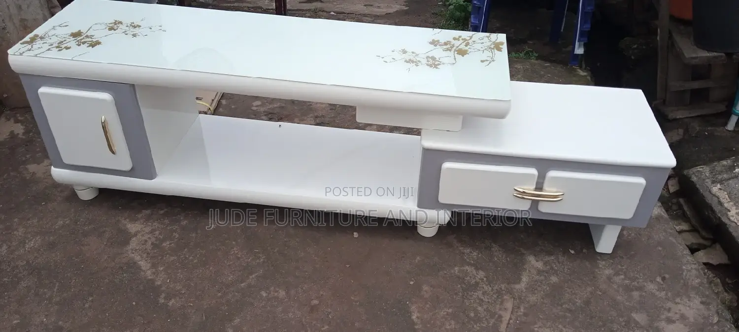 Lovely Tvstand