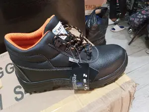 Beta Safety Boot