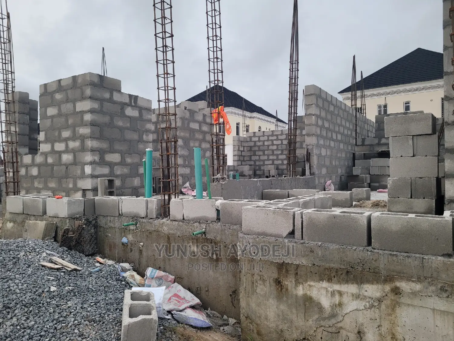 Civil Engineer / Building Contractor
